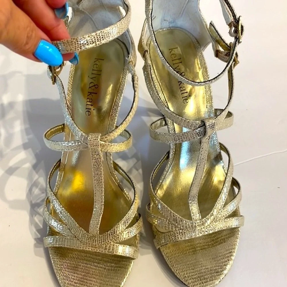 KELLY & KATIE fabric leather GOLD SHIMMER STRAPPY heeled sandals sole size 6